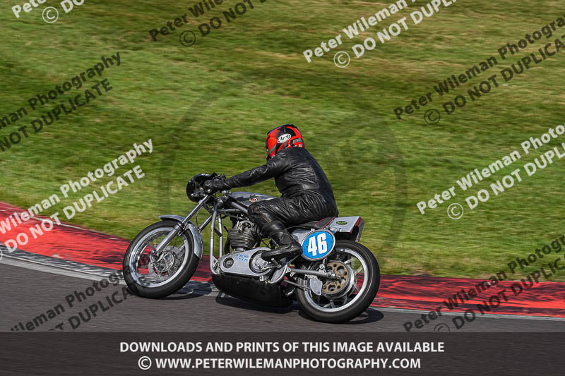 Vintage motorcycle club;eventdigitalimages;mallory park;mallory park trackday photographs;no limits trackdays;peter wileman photography;trackday digital images;trackday photos;vmcc festival 1000 bikes photographs